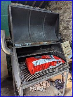 Bbq Grill And Smoker